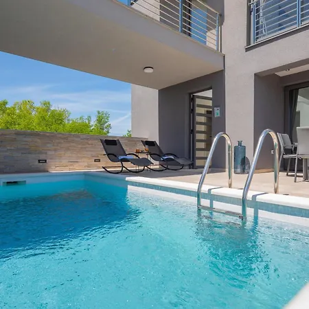 Tina Zadarvillas Villa *